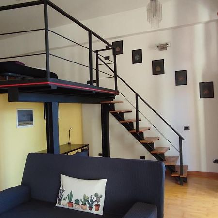 Apartamento La Casa Di Amy - Loft Con Garage Privato Milán Exterior foto