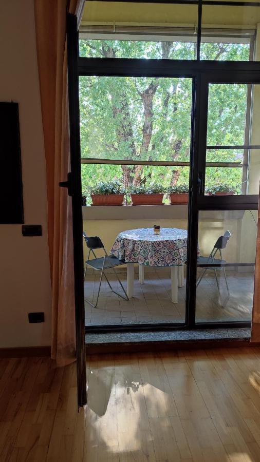 Apartamento La Casa Di Amy - Loft Con Garage Privato Milán Exterior foto